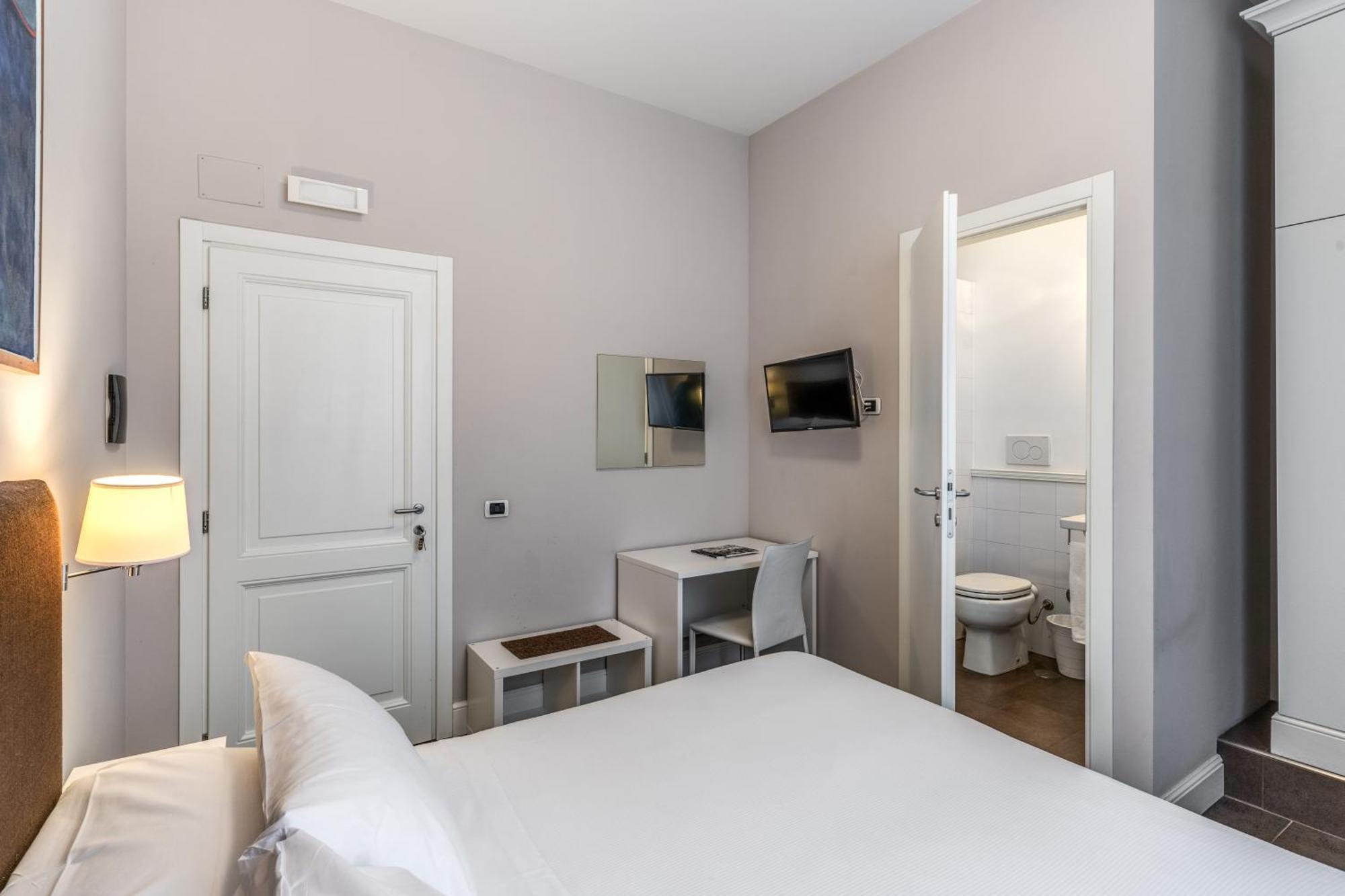 Guest House Cavour 278 Rome Bagian luar foto