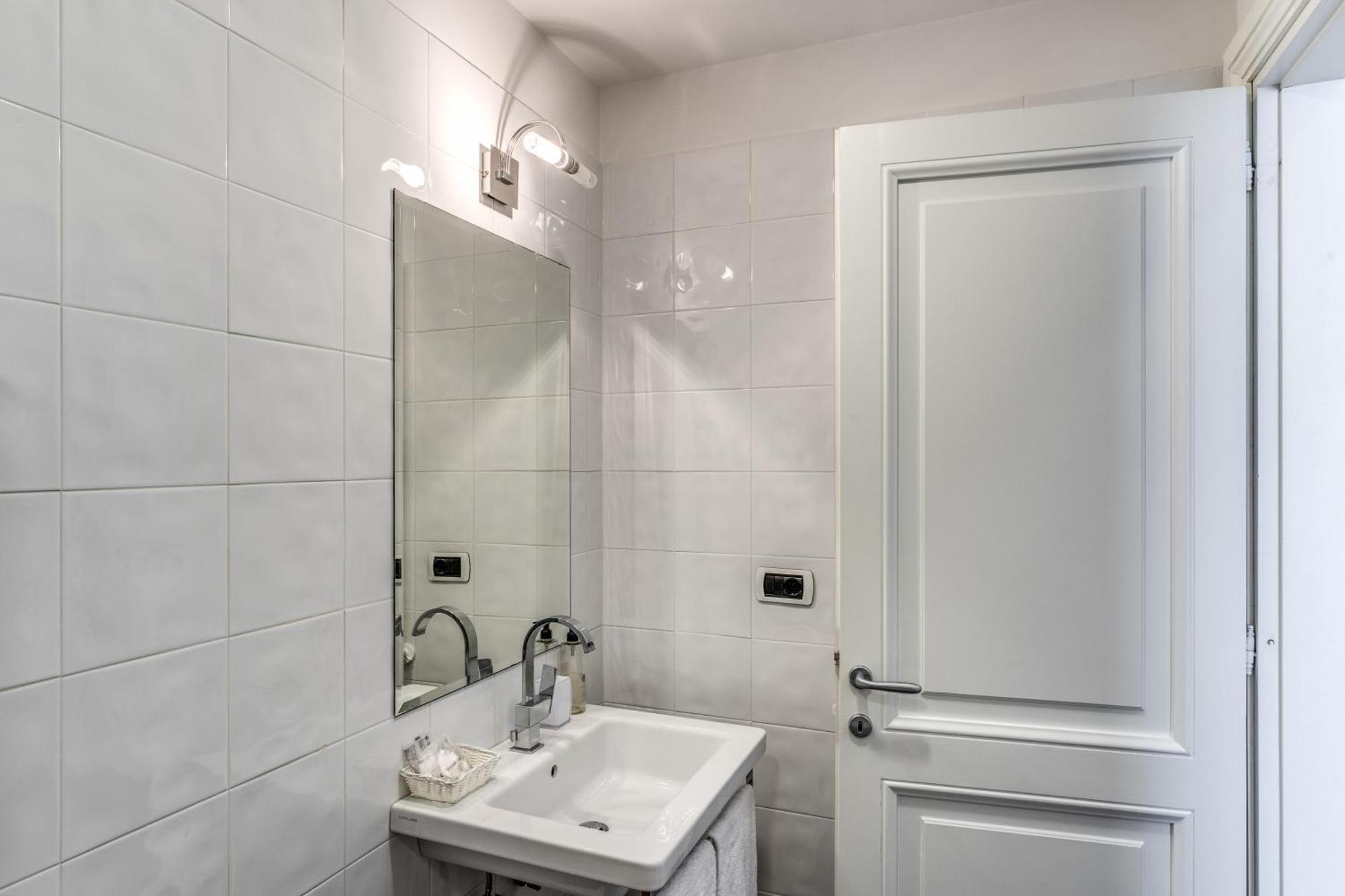 Guest House Cavour 278 Rome Bagian luar foto